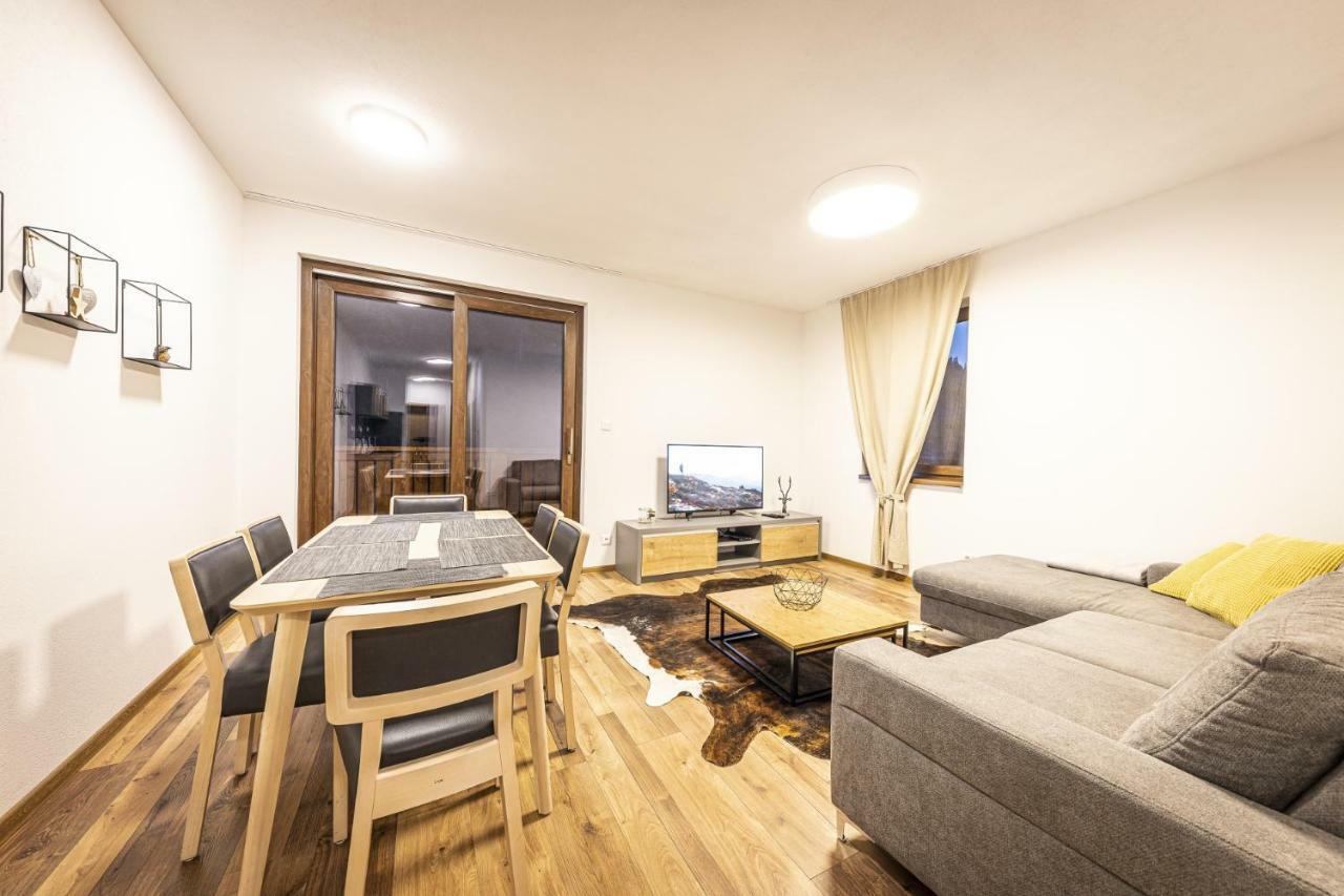 Apartmanovy Dom Poludnica - Chopok Juh Tale Buitenkant foto