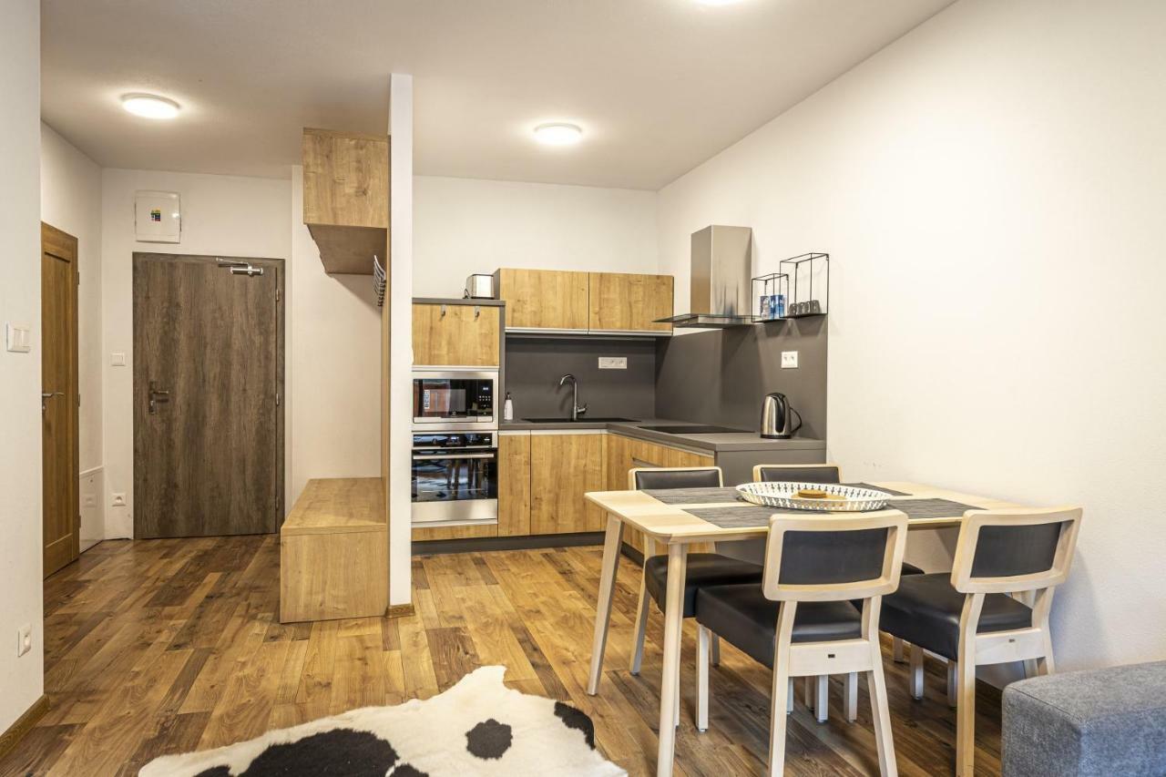 Apartmanovy Dom Poludnica - Chopok Juh Tale Buitenkant foto