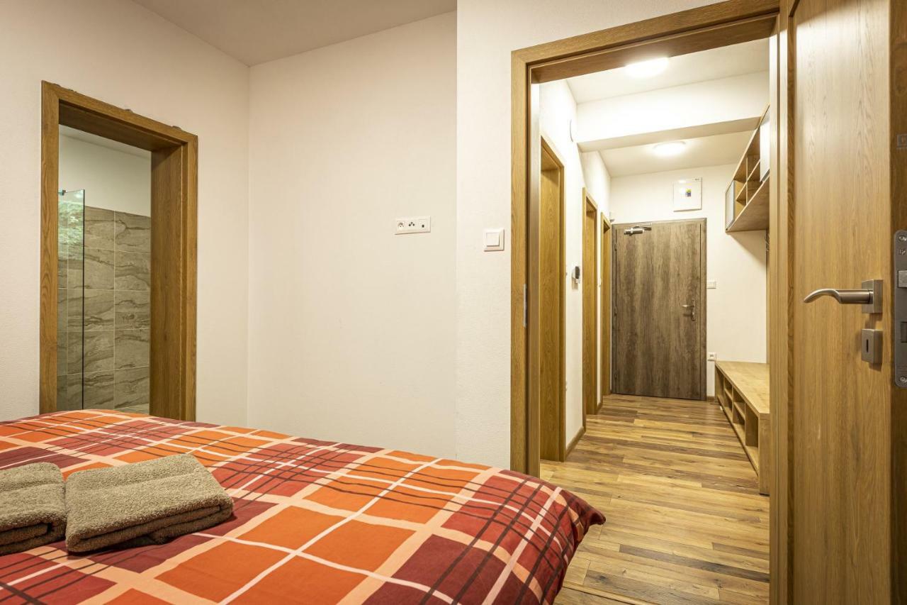 Apartmanovy Dom Poludnica - Chopok Juh Tale Buitenkant foto