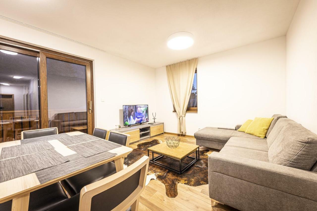 Apartmanovy Dom Poludnica - Chopok Juh Tale Buitenkant foto